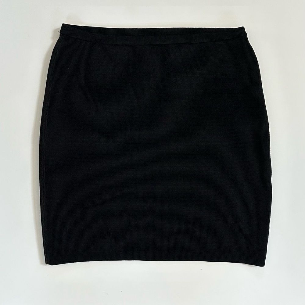 Torn by Ronny Kobo Mini Skirt Black
Stretch Pull On Bodycon